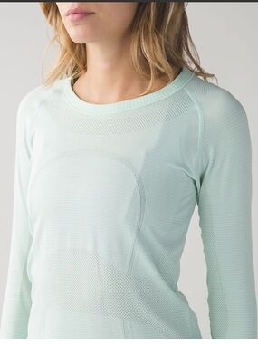 Lululemon Swiftly Tech Long Sleeve Crew Heathered Sea Mist